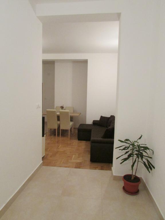 Apartmani i sobe Grga Starigrad Paklenica Rum bild