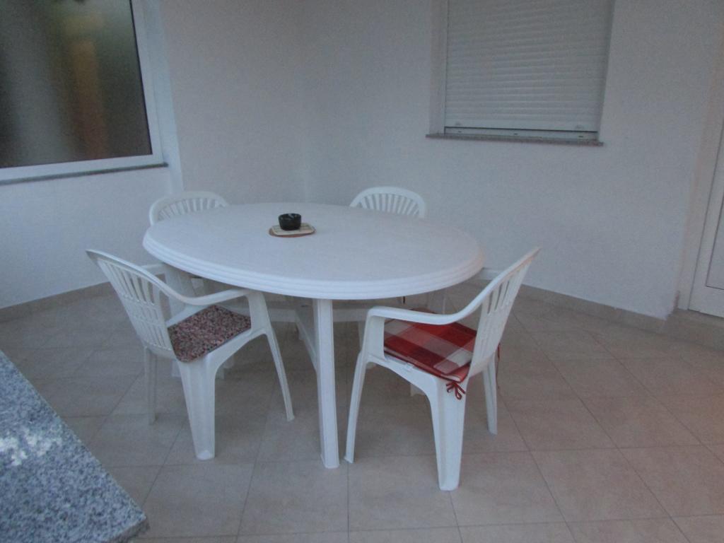 Apartmani i sobe Grga Starigrad Paklenica Rum bild