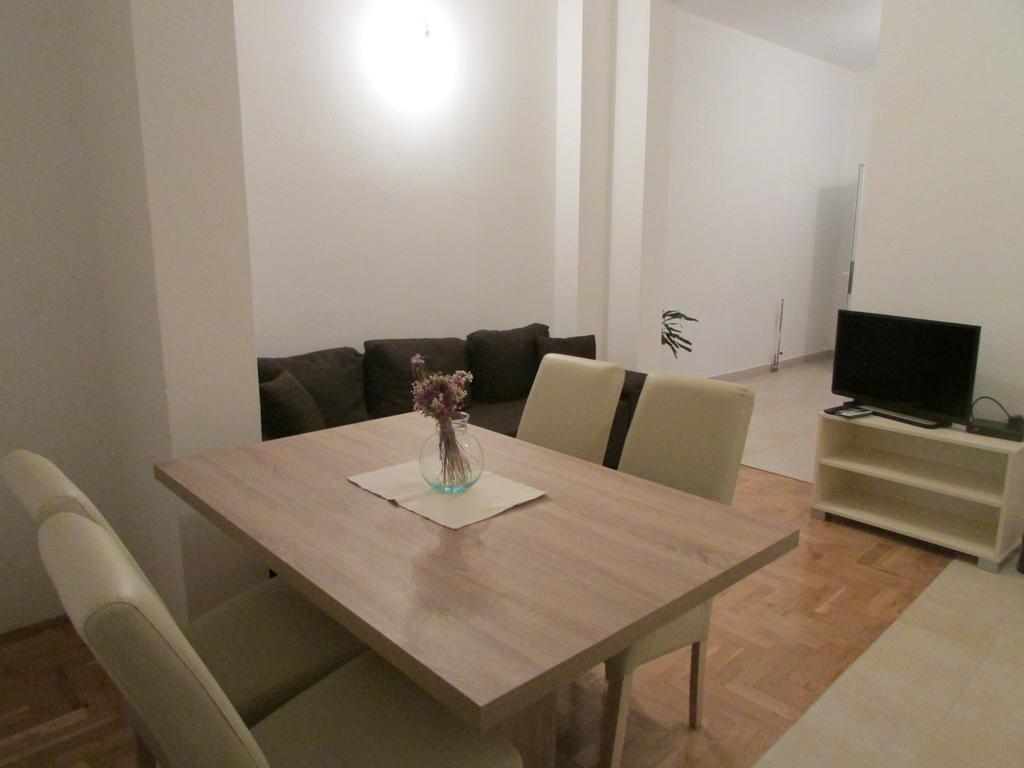 Apartmani i sobe Grga Starigrad Paklenica Rum bild