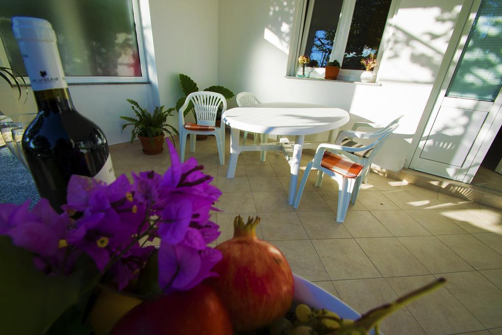 Apartmani i sobe Grga Starigrad Paklenica Exteriör bild
